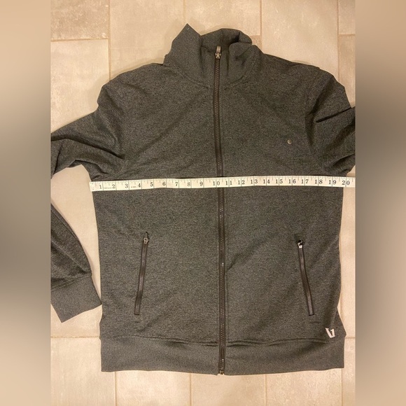 Vuori Dark Gray Zip-Up Jacket Size Medium - Picture 6 of 6